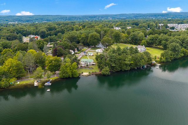 19 Crocker Ave, Lunenburg, MA 01462