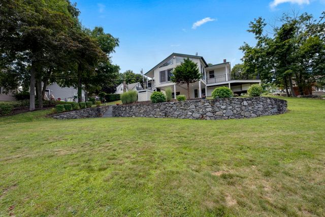 19 Crocker Ave, Lunenburg, MA 01462