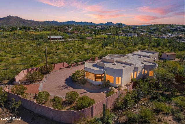 407 E SILVER KING Road, Queen Valley, AZ 85118