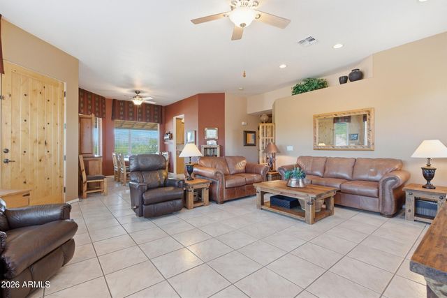 407 E SILVER KING Road, Queen Valley, AZ 85118