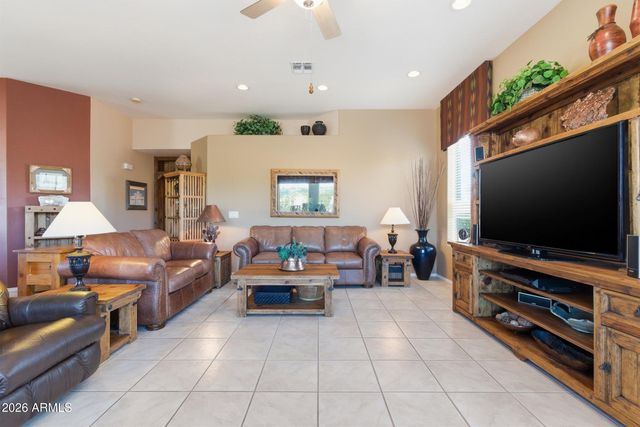 407 E SILVER KING Road, Queen Valley, AZ 85118