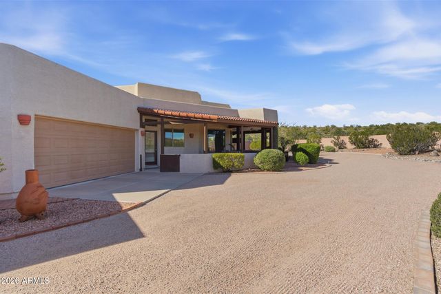 407 E SILVER KING Road, Queen Valley, AZ 85118