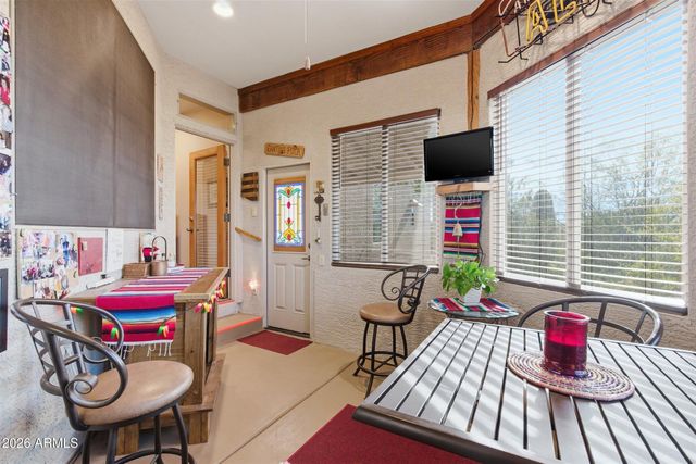 407 E SILVER KING Road, Queen Valley, AZ 85118