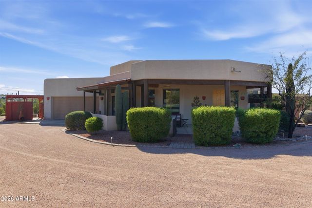 407 E SILVER KING Road, Queen Valley, AZ 85118