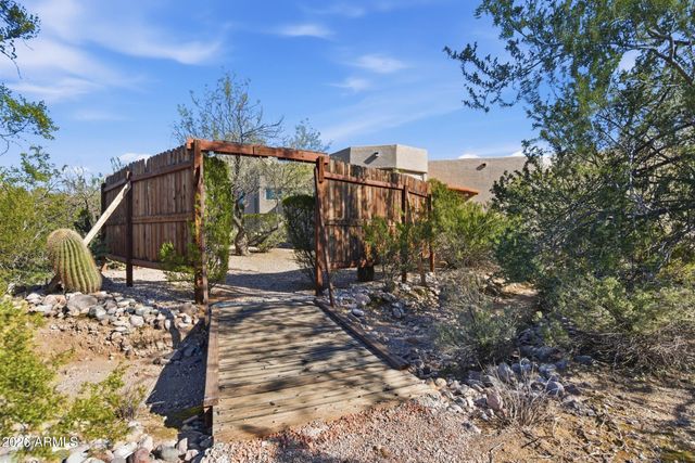 407 E SILVER KING Road, Queen Valley, AZ 85118