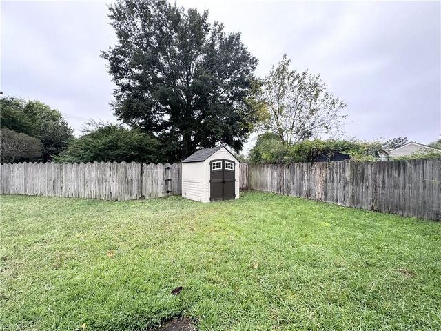 1696 Guthrie ST, Virginia Beach, VA 23464