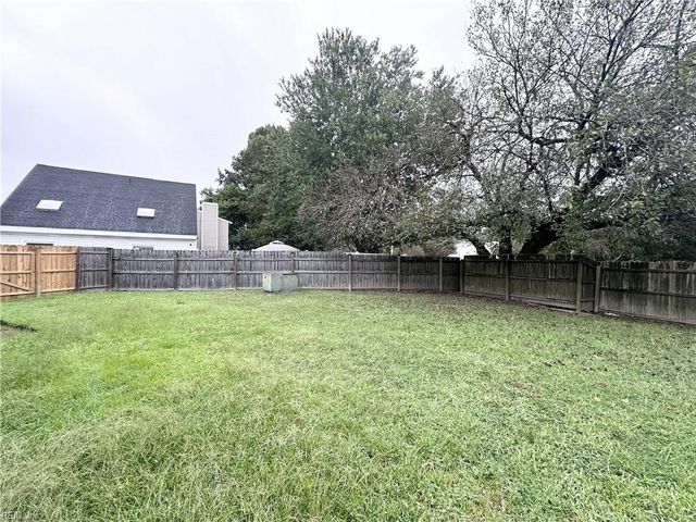 1696 Guthrie ST, Virginia Beach, VA 23464