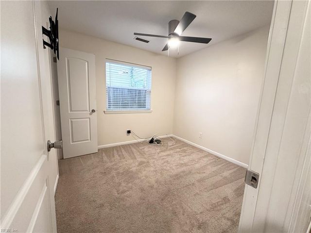 1696 Guthrie ST, Virginia Beach, VA 23464