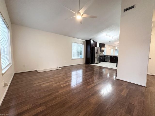 1696 Guthrie ST, Virginia Beach, VA 23464