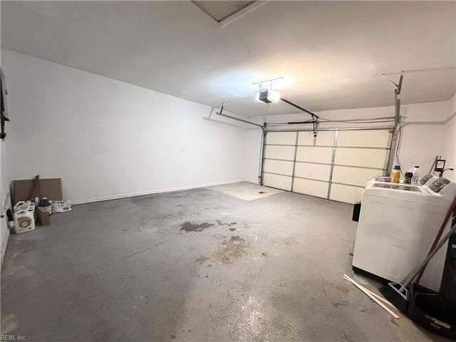 1696 Guthrie ST, Virginia Beach, VA 23464