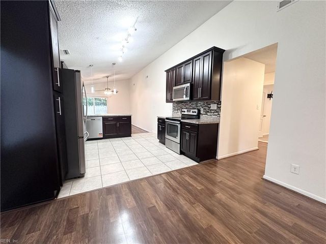 1696 Guthrie ST, Virginia Beach, VA 23464
