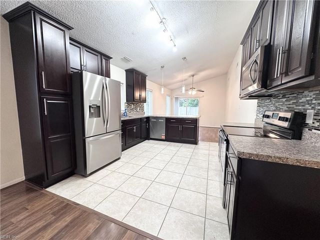 1696 Guthrie ST, Virginia Beach, VA 23464