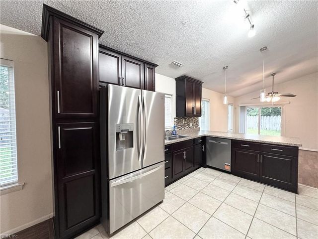 1696 Guthrie ST, Virginia Beach, VA 23464
