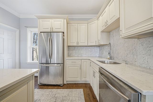 117 Park St, Boston, MA 02122