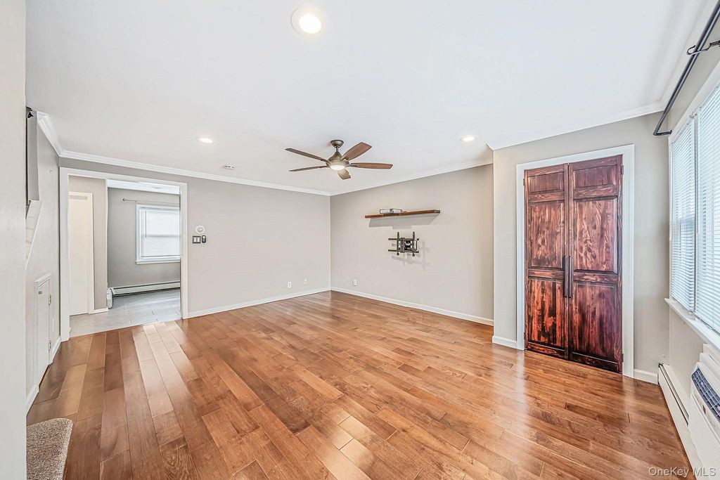 126 Cardinal Lane 126, Islip, NY 11751 — photo 3
