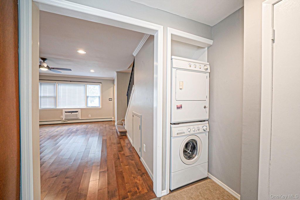 126 Cardinal Lane 126, Islip, NY 11751 — photo 4