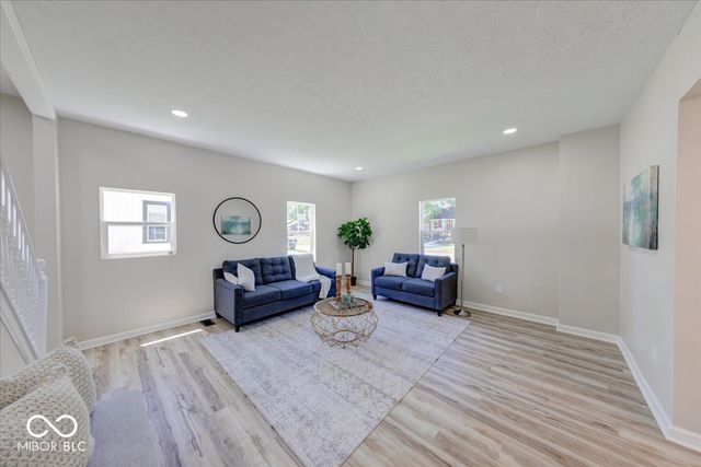 1 S Meridian Street, Greenwood, IN 46143