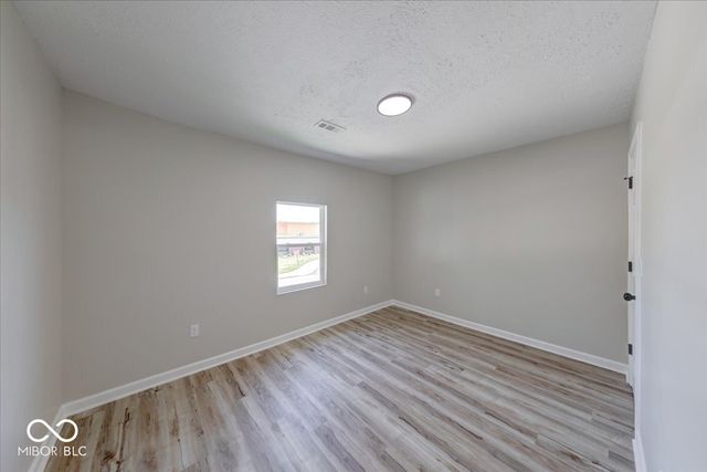 1 S Meridian Street, Greenwood, IN 46143