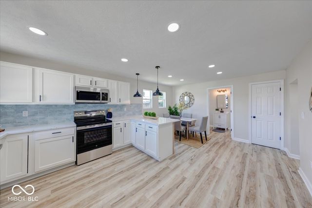 1 S Meridian Street, Greenwood, IN 46143