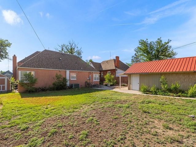 916 Belleview Ave, La Junta, CO 81050