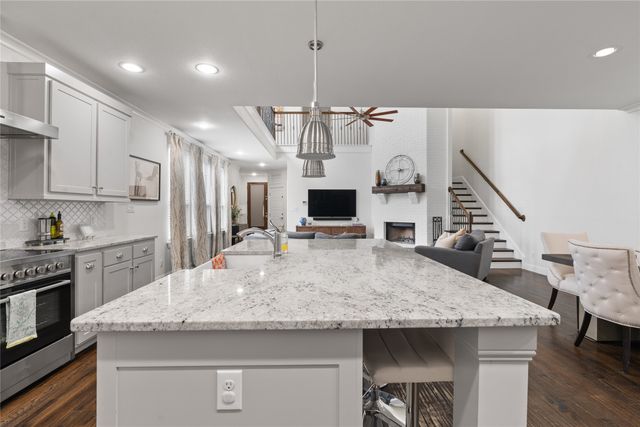 411 Wimberly Street, Fort Worth, TX 76107