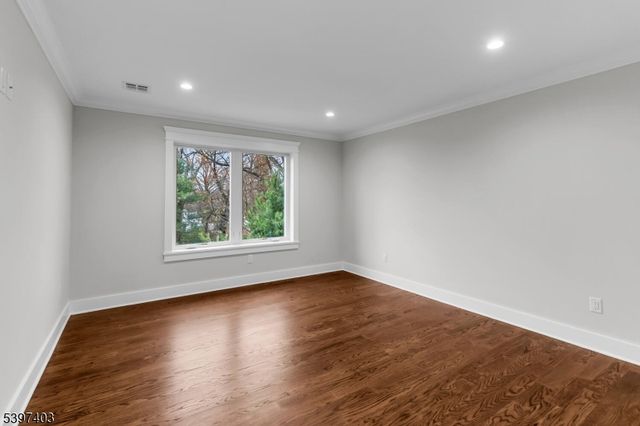 10 Nancy Ln, Bernards Twp., NJ 07920