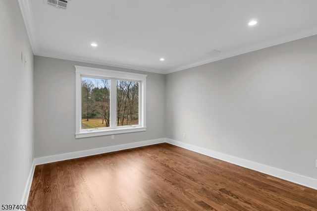 10 Nancy Ln, Bernards Twp., NJ 07920