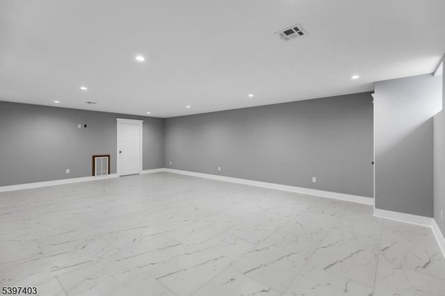 10 Nancy Ln, Bernards Twp., NJ 07920