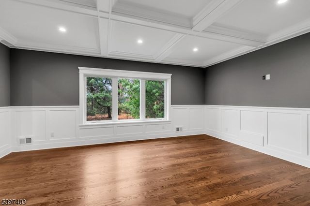 10 Nancy Ln, Bernards Twp., NJ 07920