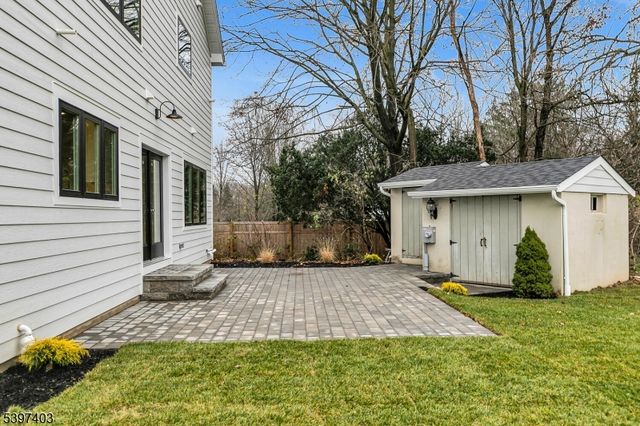 10 Nancy Ln, Bernards Twp., NJ 07920