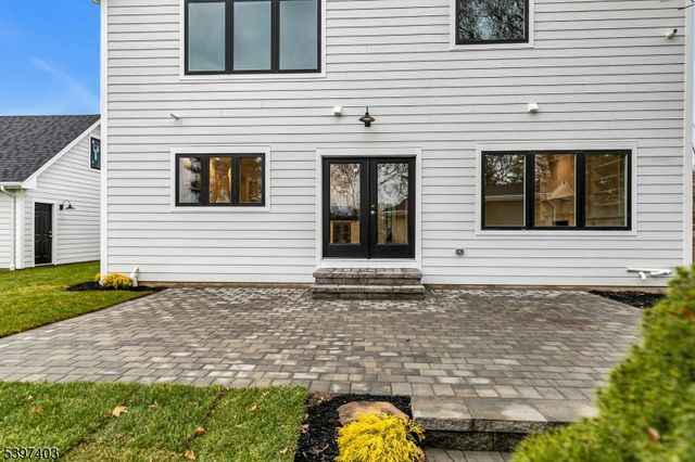 10 Nancy Ln, Bernards Twp., NJ 07920