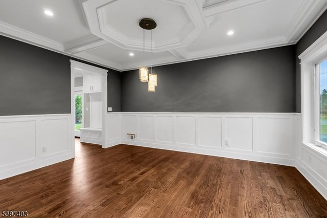 10 Nancy Ln, Bernards Twp., NJ 07920