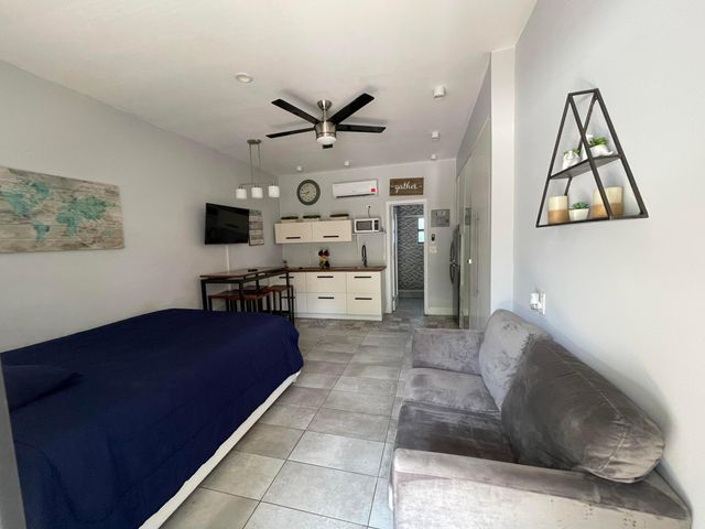 824 NE 4TH Street 2, Fort Lauderdale, FL 33301