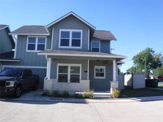 615 Spring ST 2, Round Rock, TX 78664