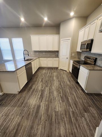 2702 Southwest St, Midland, TX 79705