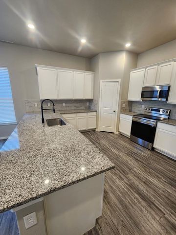 2702 Southwest St, Midland, TX 79705