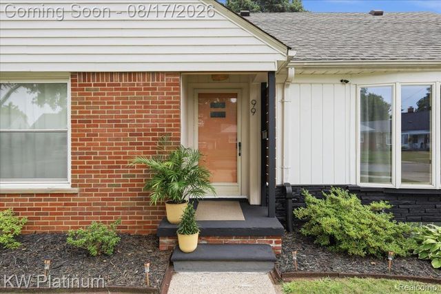 99 High Street, Mt. Clemens, MI 48043