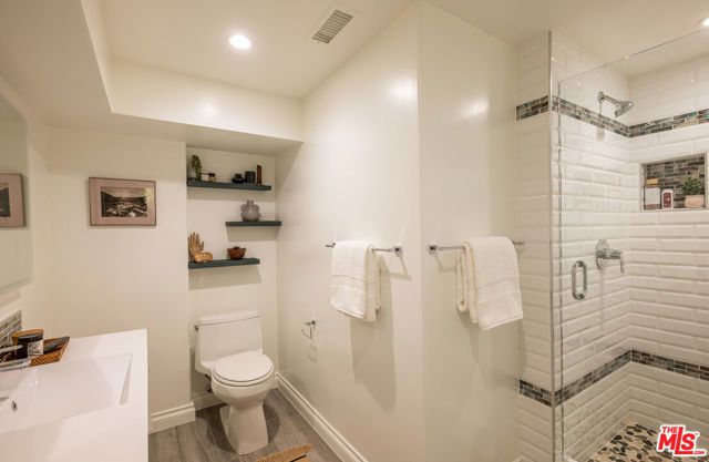 1202 Kipling Avenue, Los Angeles, CA 90041