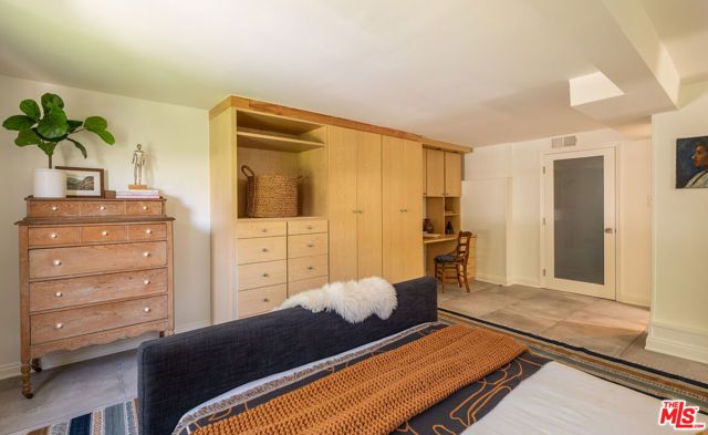1202 Kipling Avenue, Los Angeles, CA 90041