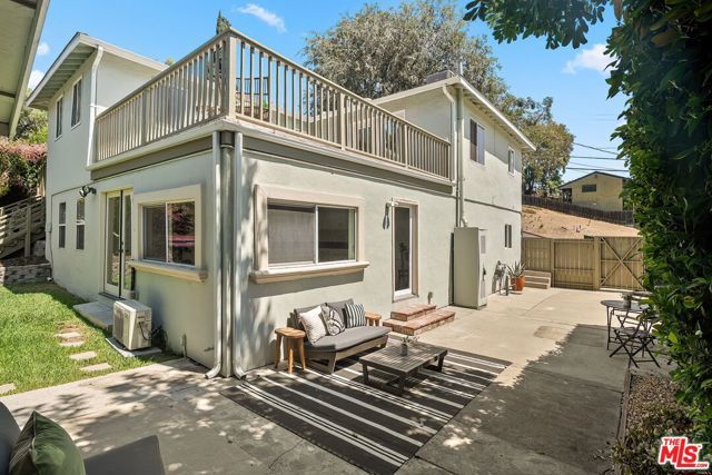1202 Kipling Avenue, Los Angeles, CA 90041