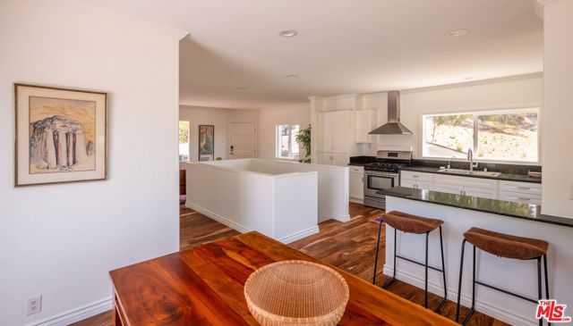 1202 Kipling Avenue, Los Angeles, CA 90041