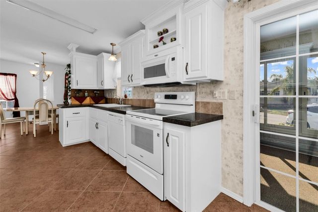 634 LEISURE, Venice, FL 34285