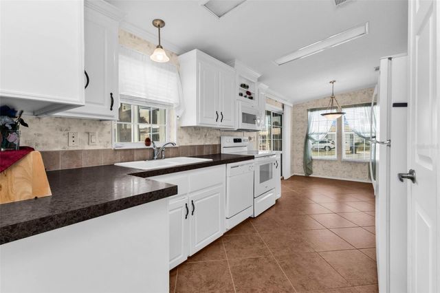 634 LEISURE, Venice, FL 34285