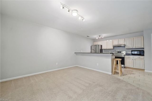 901 Pine Mill CT, Newport News, VA 23602