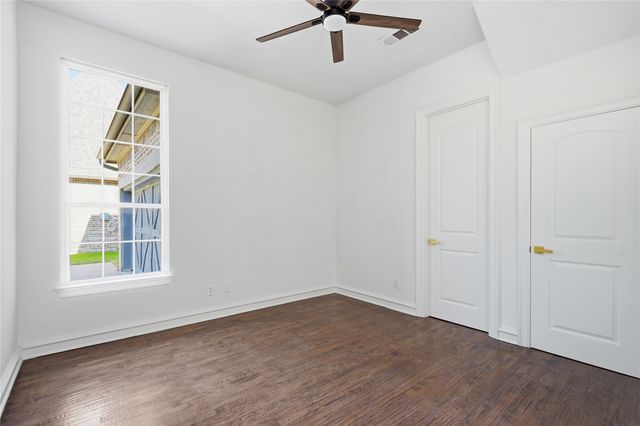 3313 Lochside, The Colony, TX 75056