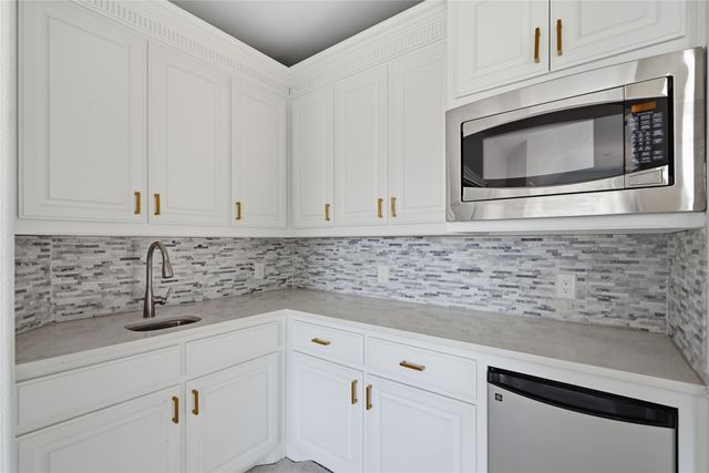 3313 Lochside, The Colony, TX 75056