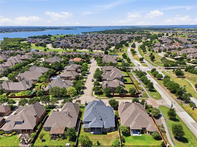 3313 Lochside, The Colony, TX 75056
