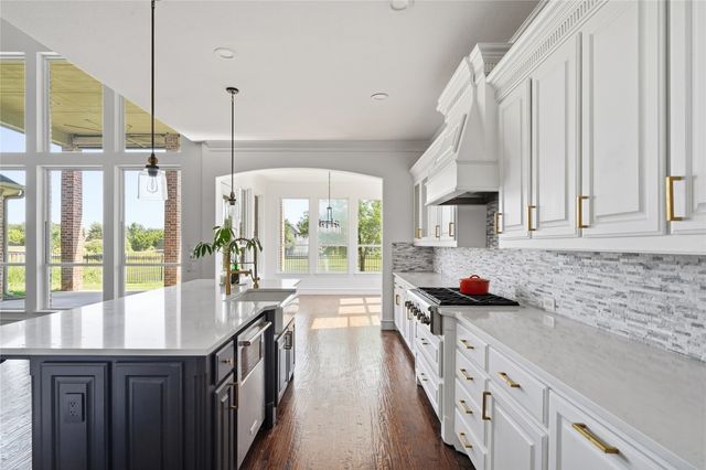 3313 Lochside, The Colony, TX 75056