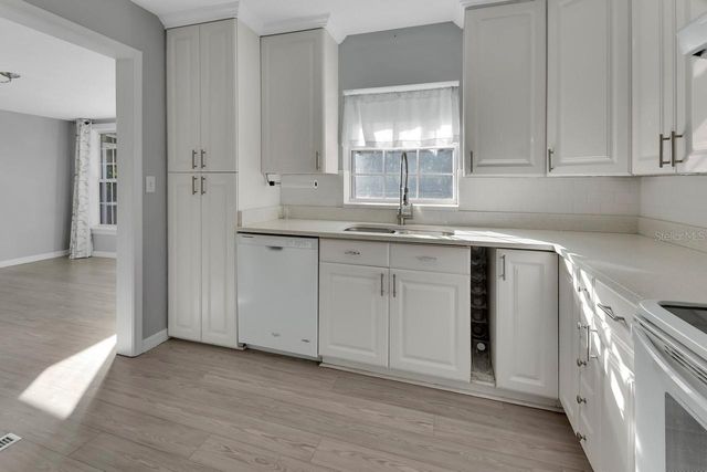 616 W MINNESOTA AVENUE, Deland, FL 32720