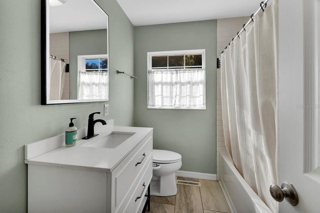 616 W MINNESOTA AVENUE, Deland, FL 32720